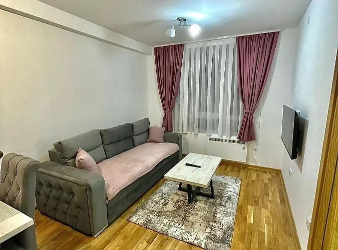 Amarilis アパート コパオニク